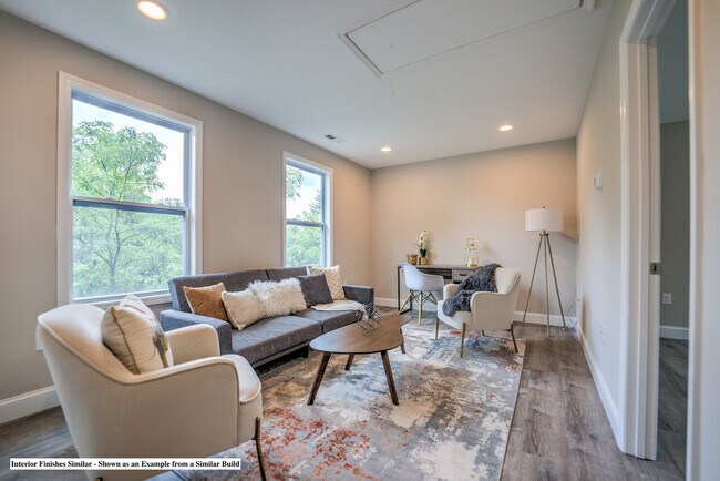 Building Photo - 106 Oscar