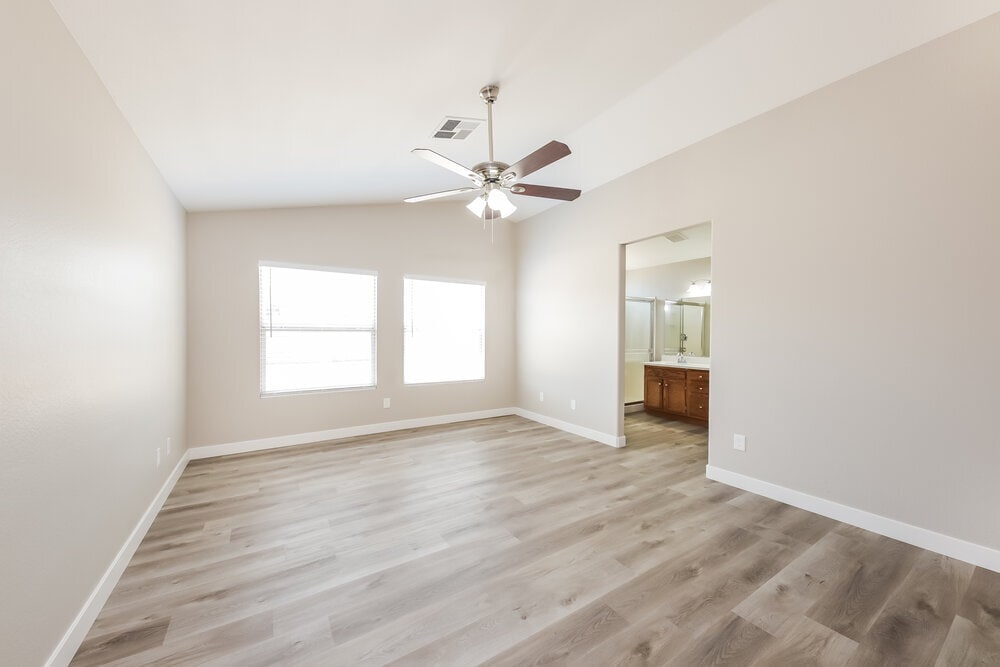 Building Photo - 7533 W Jenan Dr