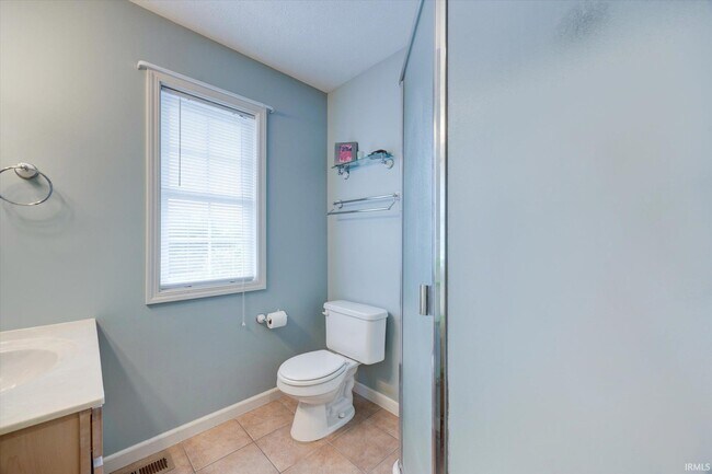 Building Photo - 1369 S Stella Dr