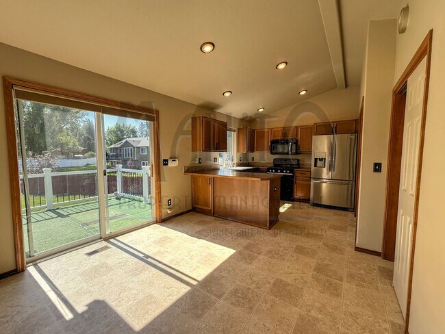 Building Photo - Sprawling Mead Home