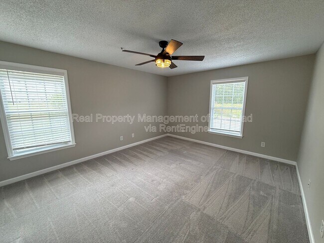 Building Photo - 521 Mill Pond Dr
