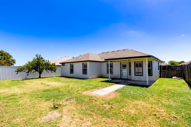 Building Photo - 4501 Jake Spoon Dr