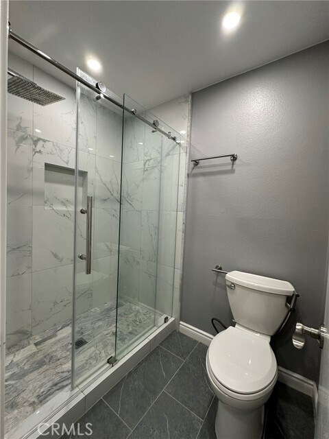 Building Photo - 1127 E Del Mar Blvd