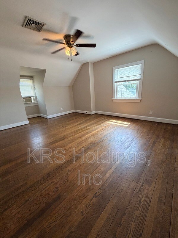 Building Photo - 2709 Old Forest Rd