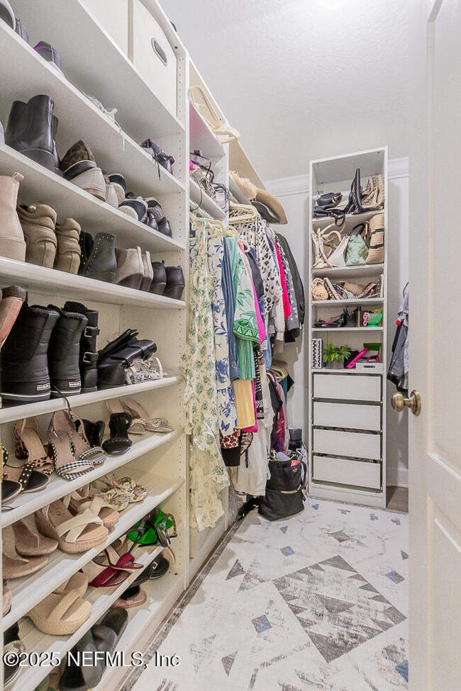 Building Photo - 2337 Matheson Dr