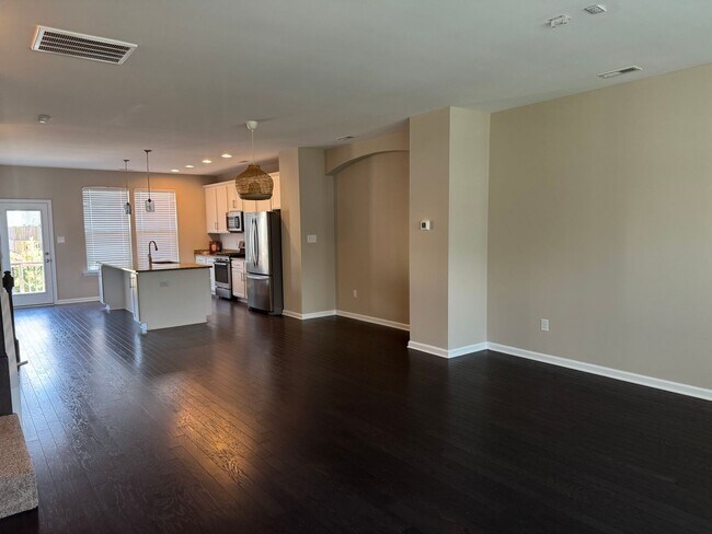 Building Photo - 3604 Hickory Neck Blvd