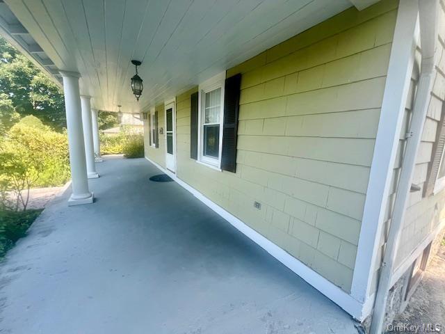 Building Photo - 330 Bucks Hollow Rd