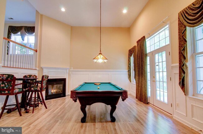 Building Photo - 5861 Governors Hill Dr