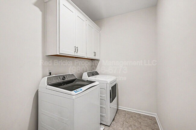 Building Photo - 11026 Lochmere Rd