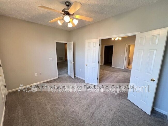 Building Photo - 4010 Bardstown Ct