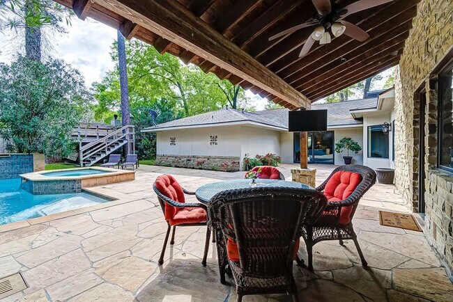 Building Photo - 9310 Oakford Ct