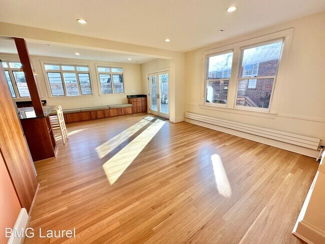 Building Photo - 4 br, 3.5 bath House - 2910 Cortland Pl NW