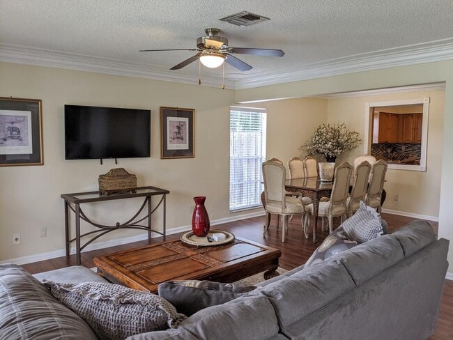 Building Photo - 1350 Riverside Cir