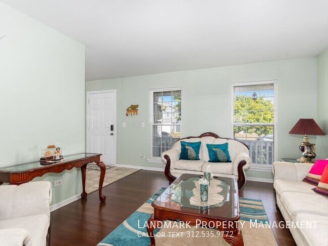 Building Photo - 20857 Brentwood Ct