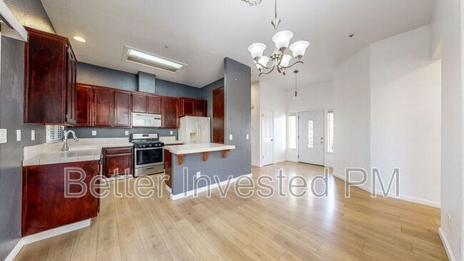 Building Photo - 430 Merlot Dr