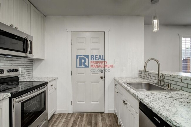 Building Photo - 1625 N Murray Blvd