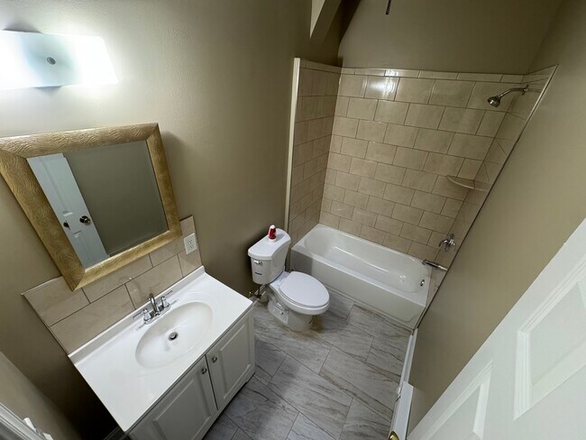 Building Photo - 2327 N 18th St