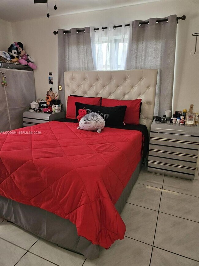 Building Photo - 8620 SW 149th Ave