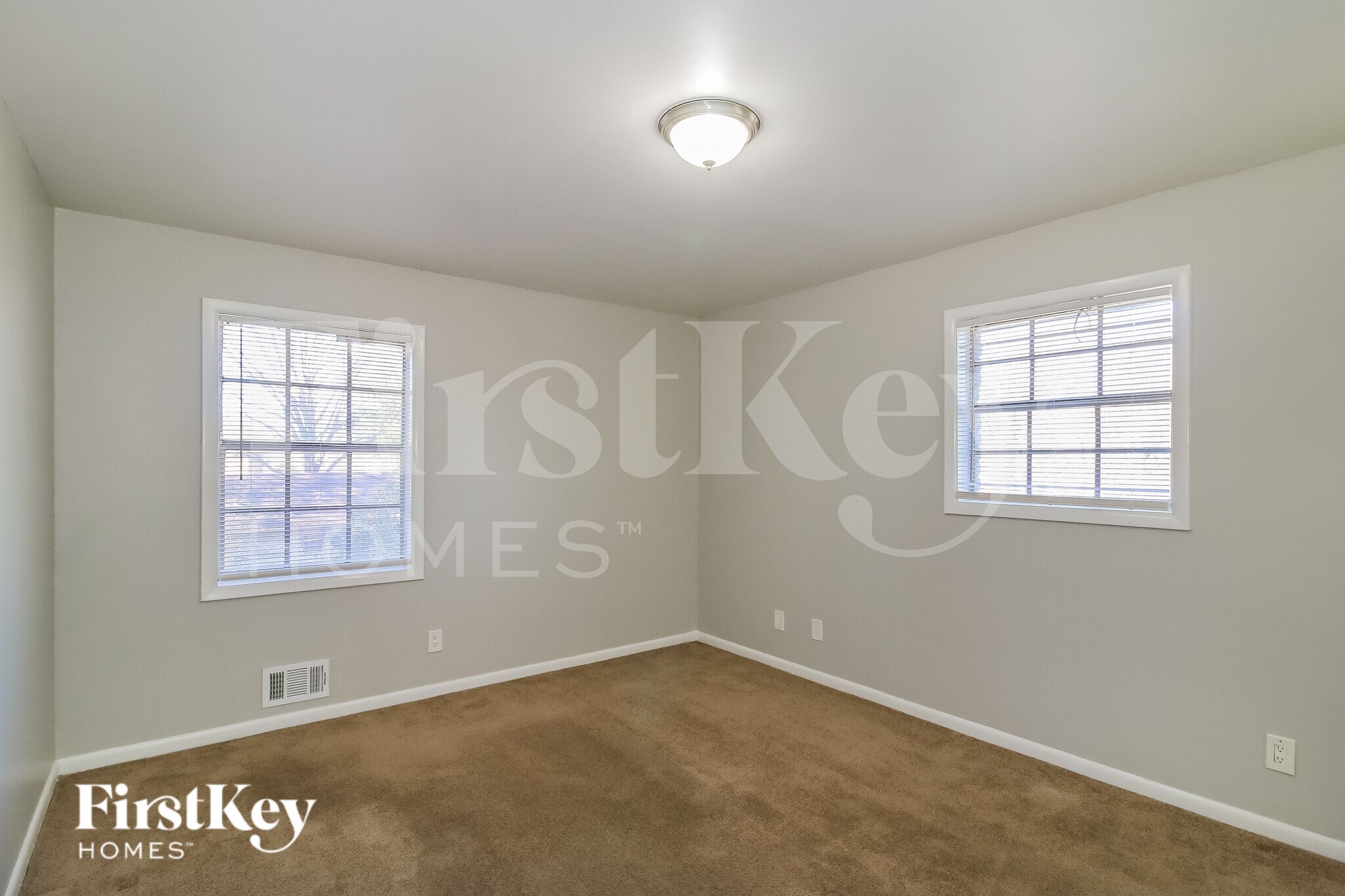 Building Photo - 2364 Tiffany Cir