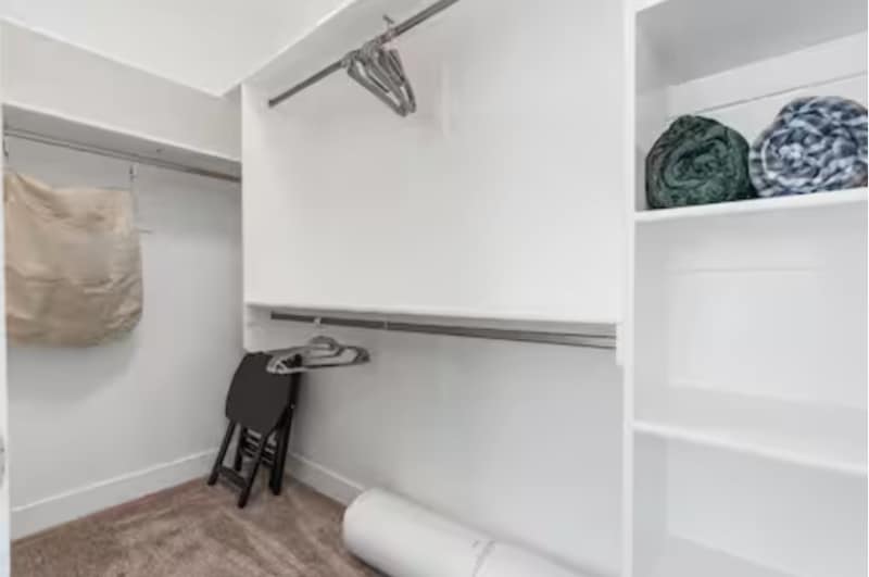 Building Photo - 772 W 300 N