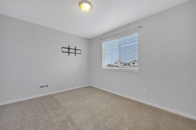 Building Photo - 5215 Remington Dr