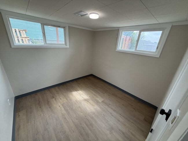 Building Photo - 820 35th Ave Ct