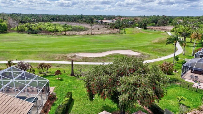 Building Photo - 3058 SE Brierwood Pl