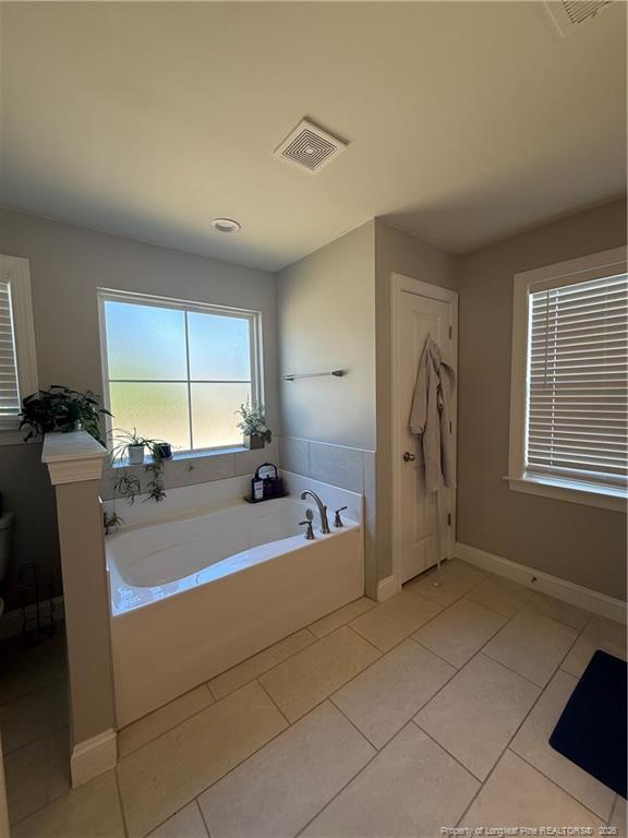 Building Photo - 150 Spruce Holw Cir