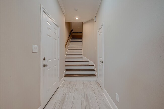 Building Photo - 6020 Fite Rd