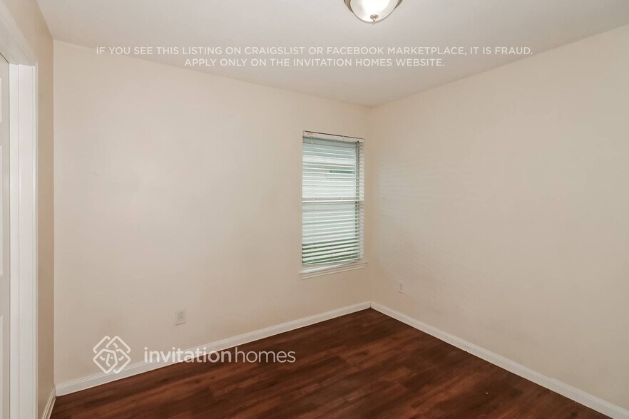 Building Photo - 15835 Regal Trace Ln