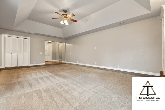 Building Photo - 1324 Concord Ln