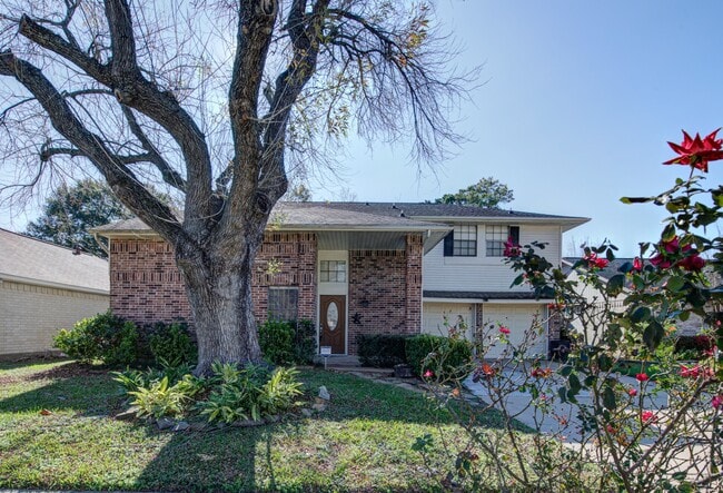 Building Photo - 21427 Park Run Dr