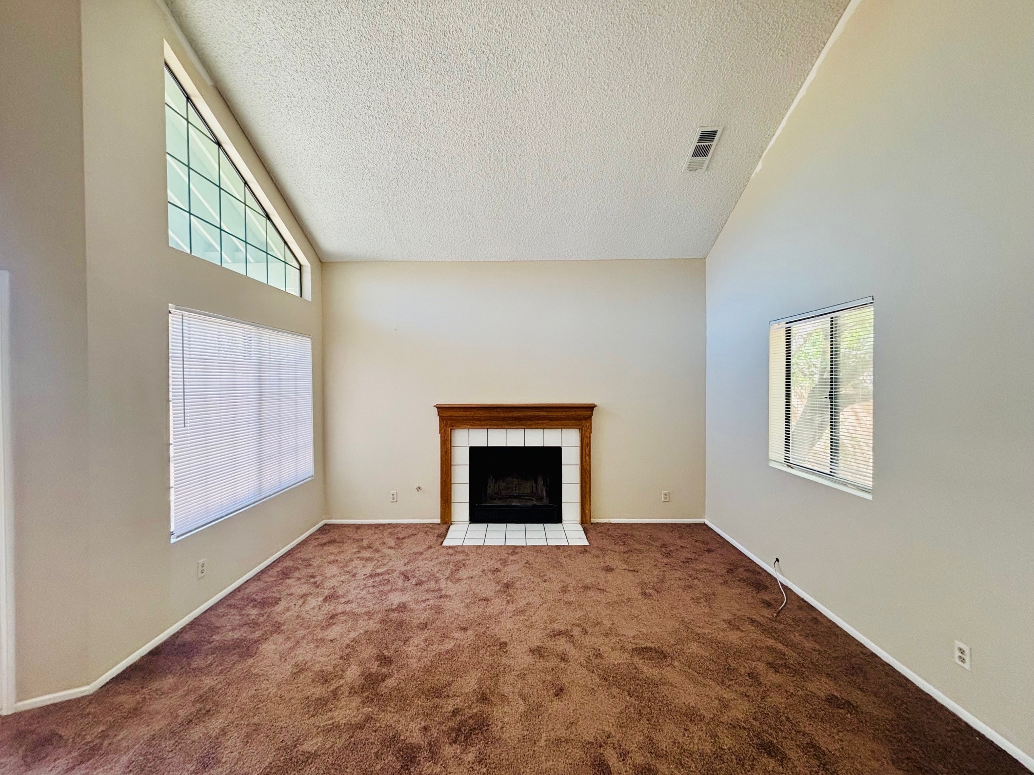 Building Photo - 43242 Cottage Ln