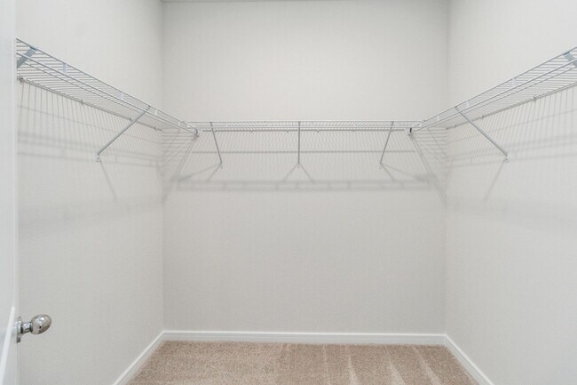 Building Photo - Beautiful 4/2 Energy Efficient Home in St. Cloud For Rent