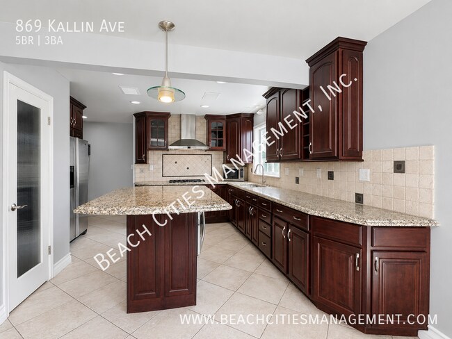 Building Photo - 869 E Kallin Way