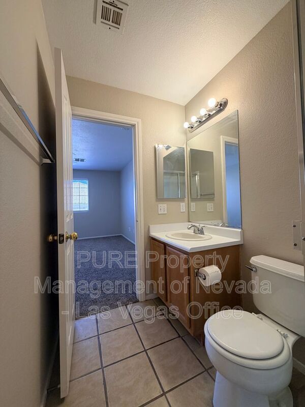 Building Photo - 505 Chestnut View Pl