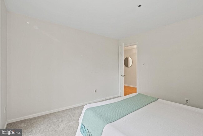Building Photo - 5006 Dorsey Hall Dr