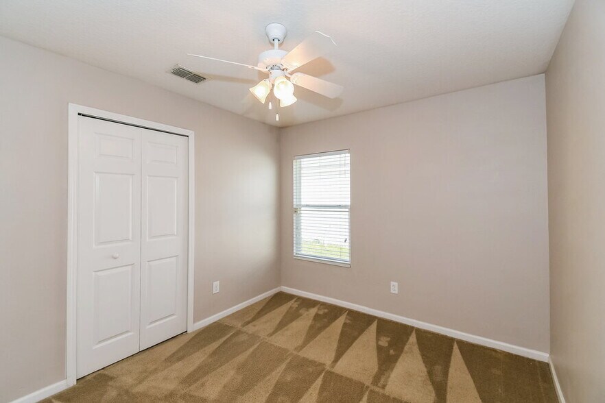 Building Photo - 133 N Aberdeenshire Dr