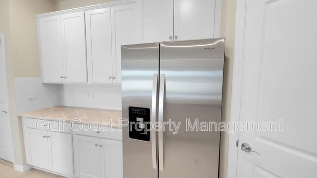 Building Photo - 590 157th Ct E