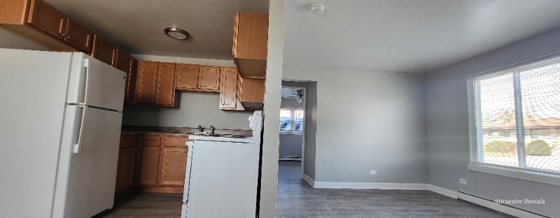 Building Photo - 2109 W 119th St