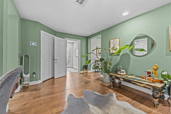 Building Photo - 317 Bridgeford Dr