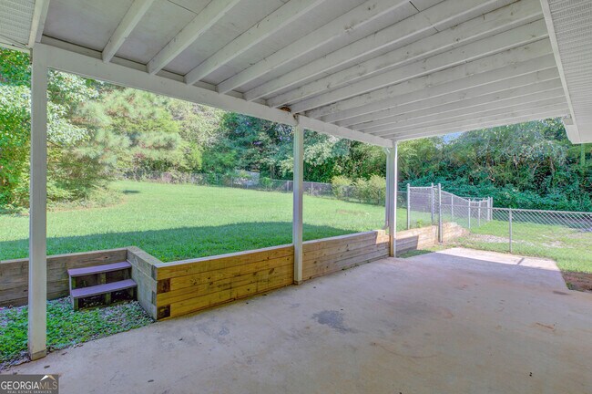 Building Photo - 214 Brooks Rd