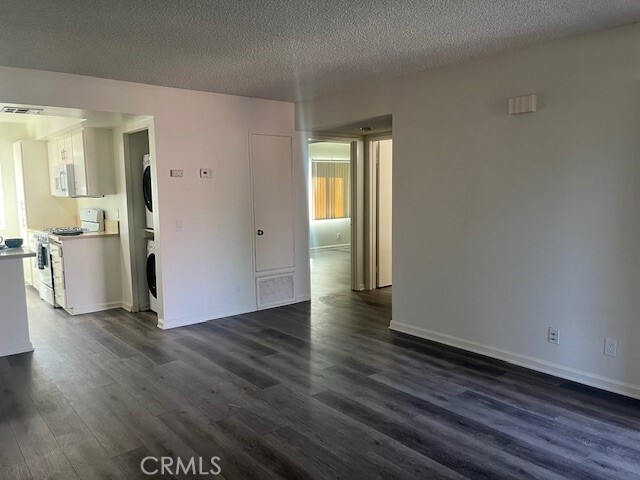 Building Photo - 44220 San Pablo Ave