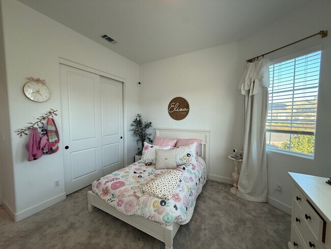 Building Photo - Executive Single-Story Living in Vintage Ranch/Rice Ranch Community