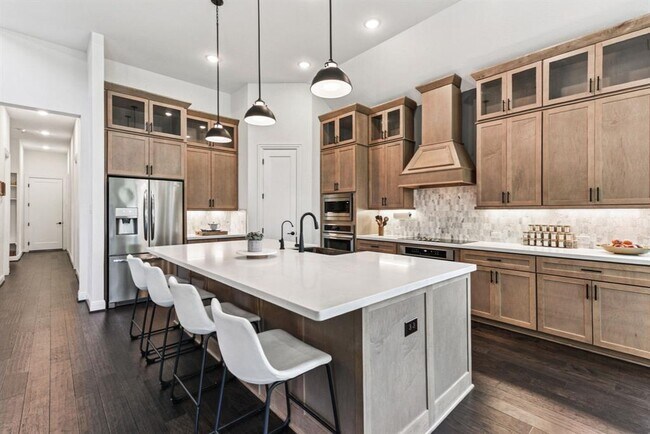 Building Photo - 1104 Scenic Oaks Dr