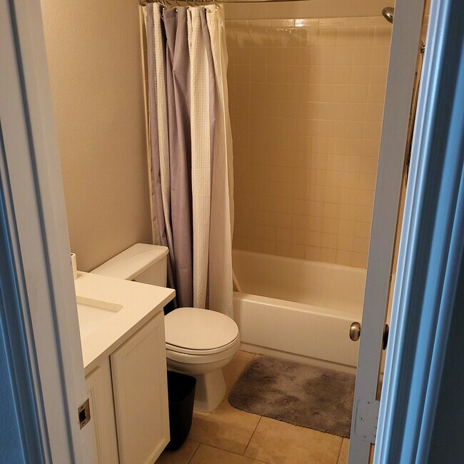 Building Photo - 1021 Rawhide Trl