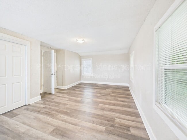 Building Photo - 4417 Wayne Ave