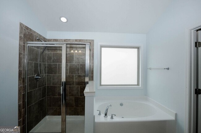 Building Photo - 438 Privet Cir