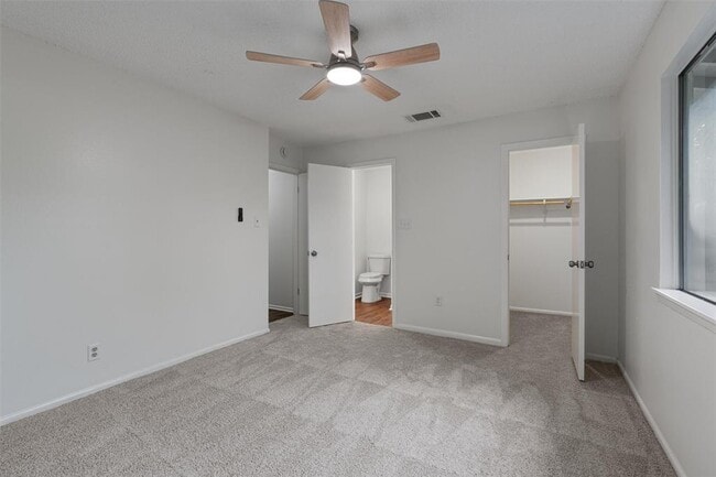 Building Photo - 2618 Audubon Pl