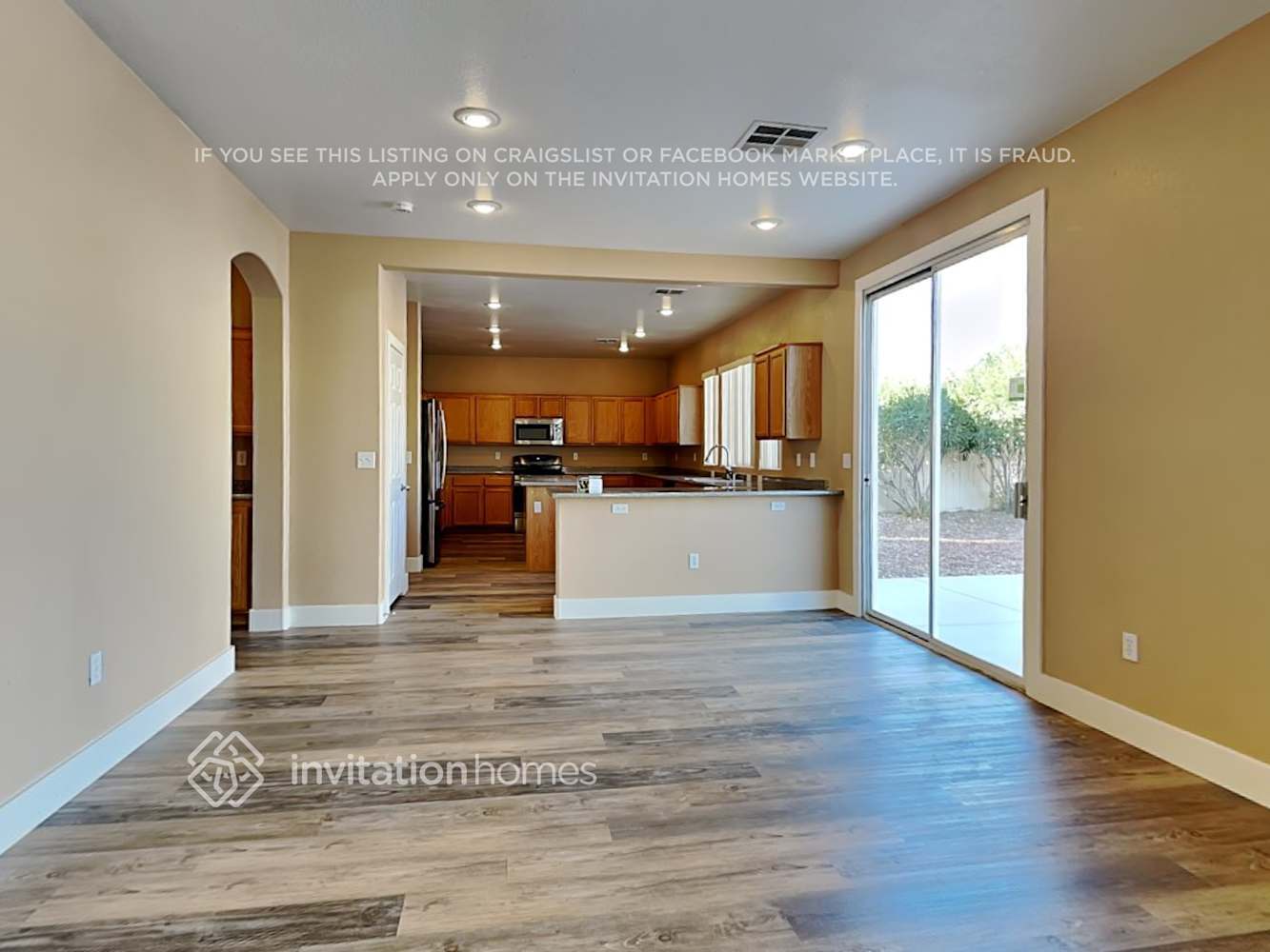 Building Photo - 926 Dawn Valley Dr